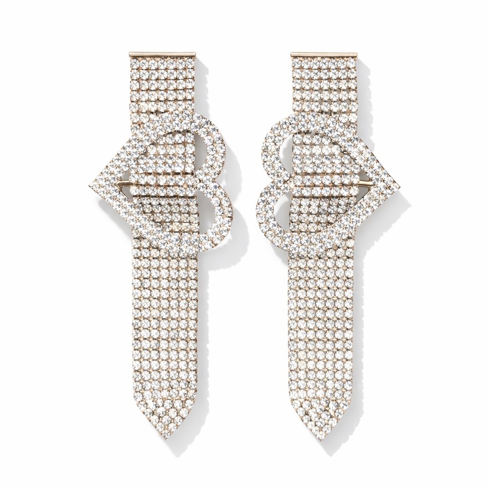 ⚜️ Chic Sparkling Heart Earrings